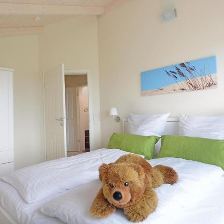 Gorgeous Home In Dagebuell With Kitchen エクステリア 写真
