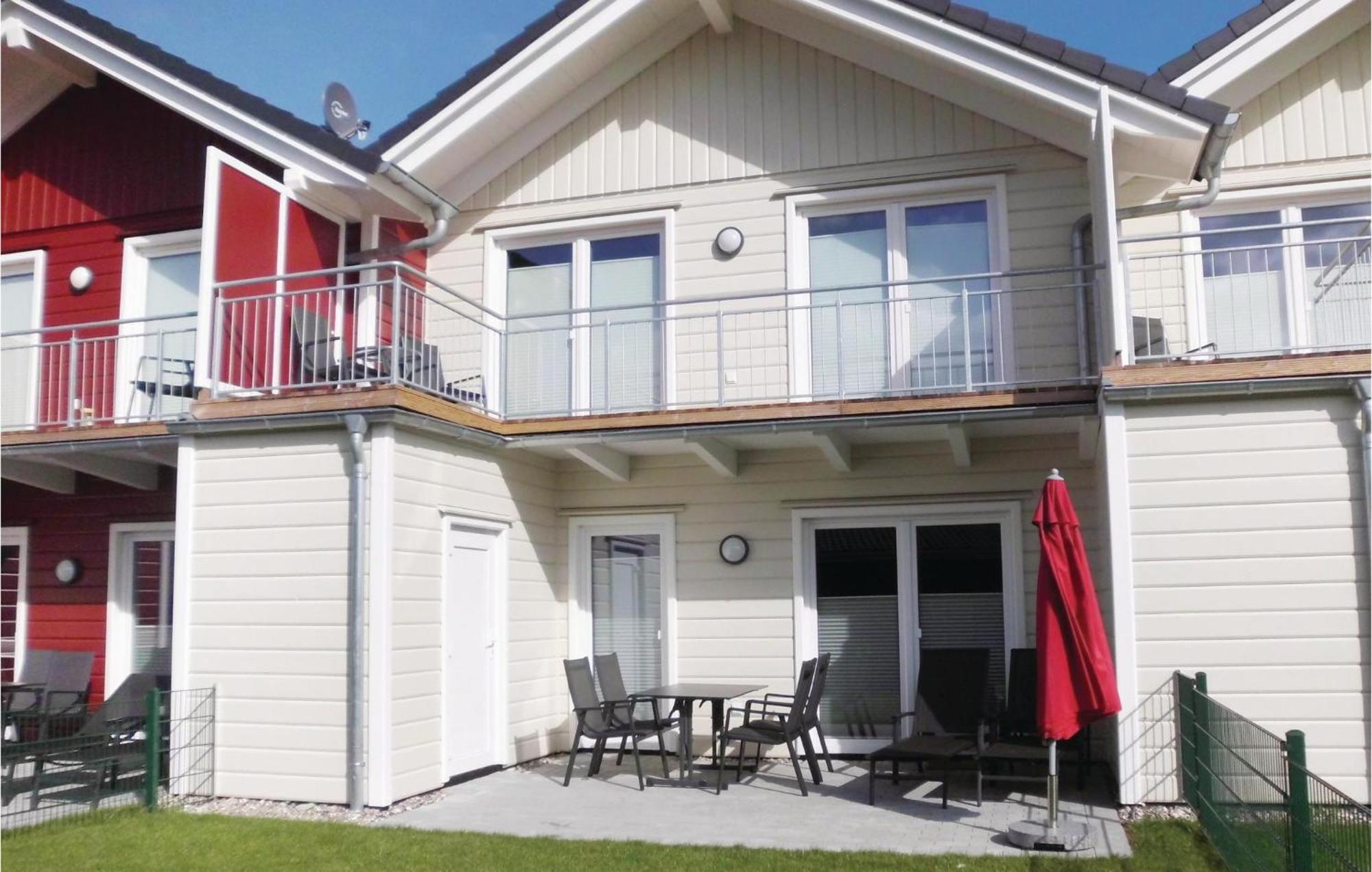Gorgeous Home In Dagebuell With Kitchen エクステリア 写真